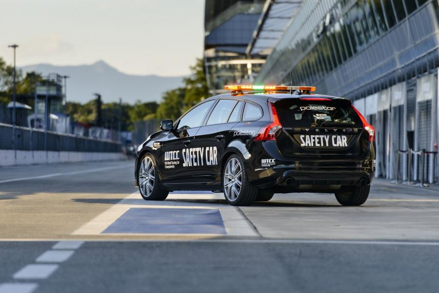  Volvo V60 Polestar WTCC Safety Car 2016 года  (фото 2 из 10)